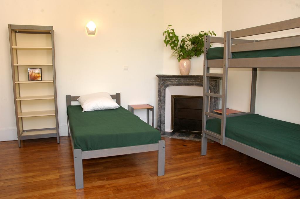 La Maison Des Randonneurs Hostel Оксер Стая снимка