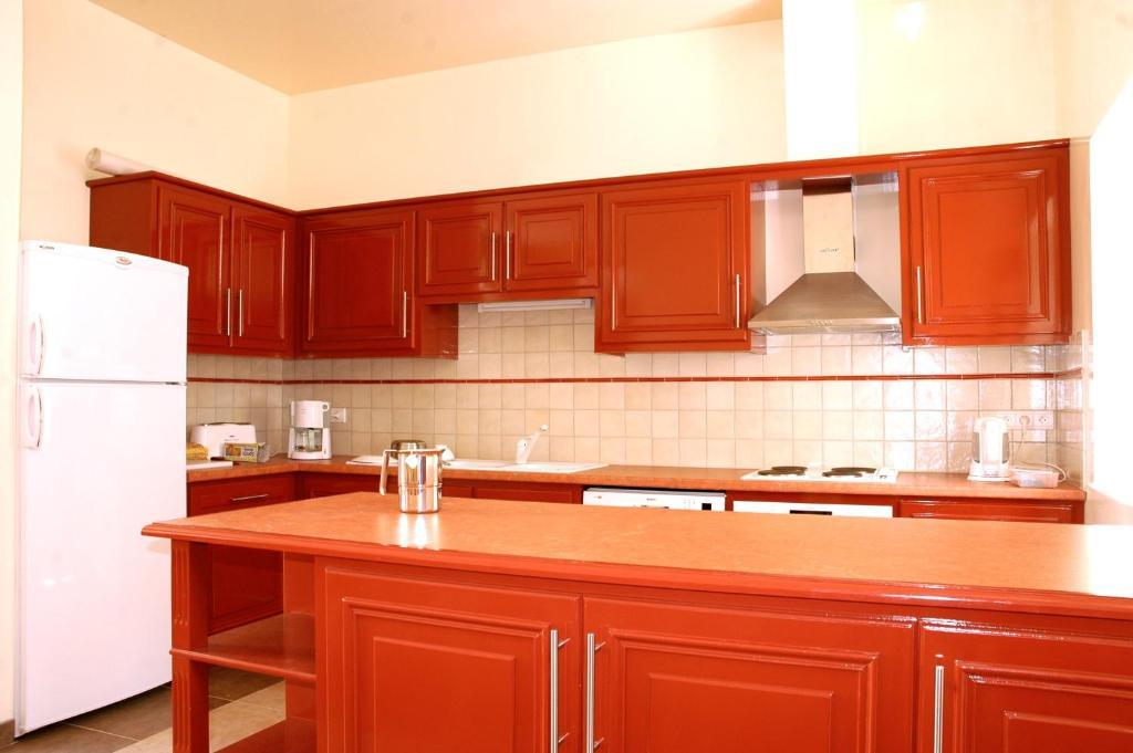 La Maison Des Randonneurs Hostel Оксер Екстериор снимка