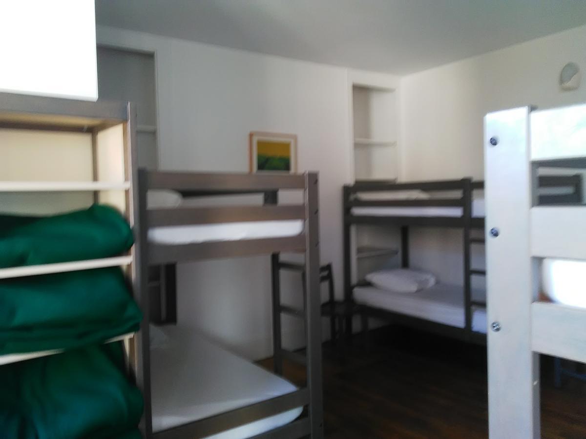 La Maison Des Randonneurs Hostel Оксер Екстериор снимка